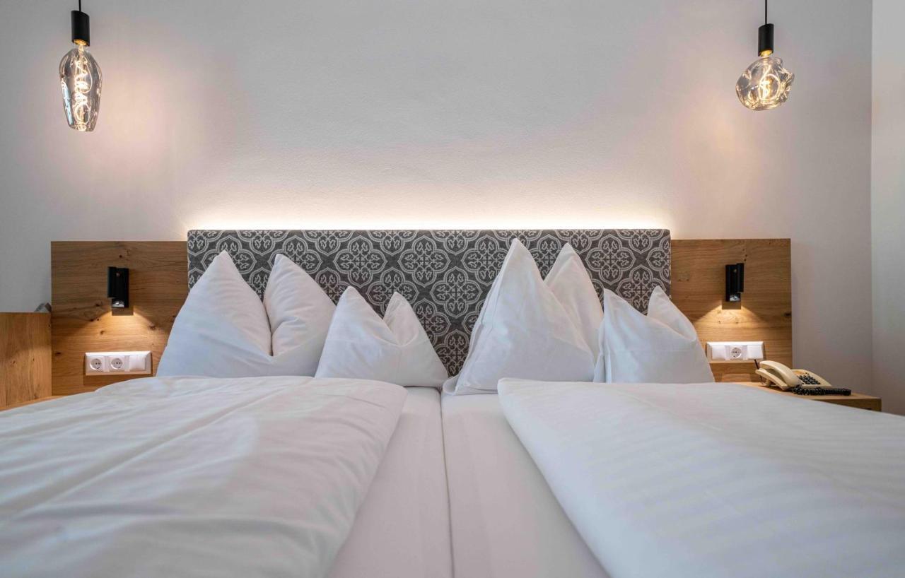 Das Leonhard - Naturparkhotel Am Weissensee Ngoại thất bức ảnh
